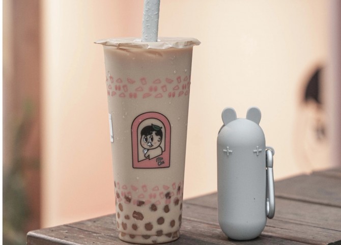 Silikonowa słomka do Bubble Tea w etui We Might Be Tiny - Grey
